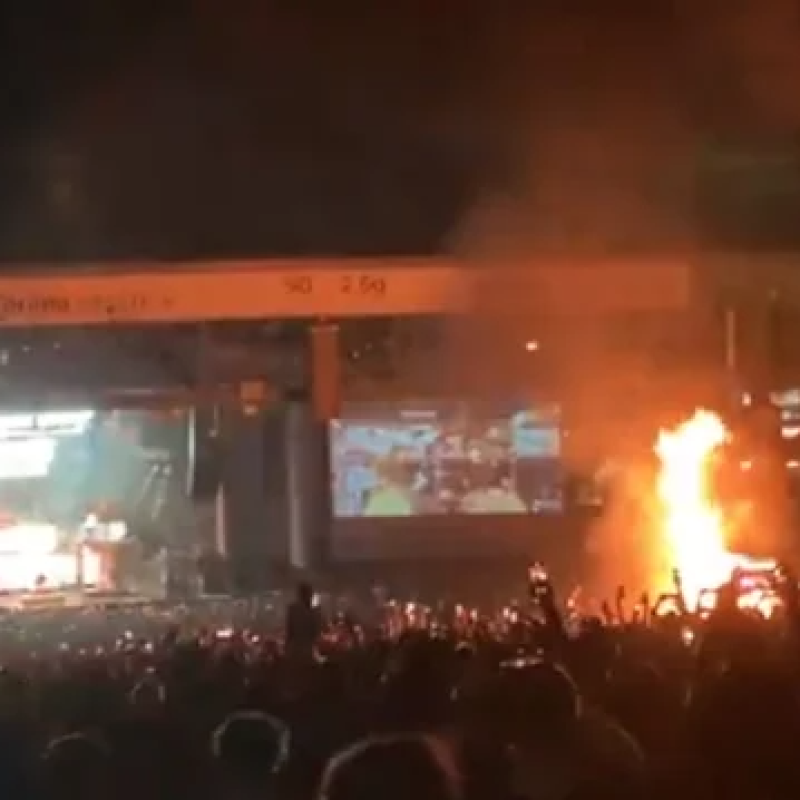Phoenix Fire Dept. Launches Investigation Into Cause Of SLIPKNOT Concert Fire