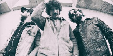 GREEN DESERT WATER: The Obelisk Premieres “Too Many Wizards” Video From Spanish Psychedelic Blues Trio; Black Harvest LP Out Now On Small Stone Recordings