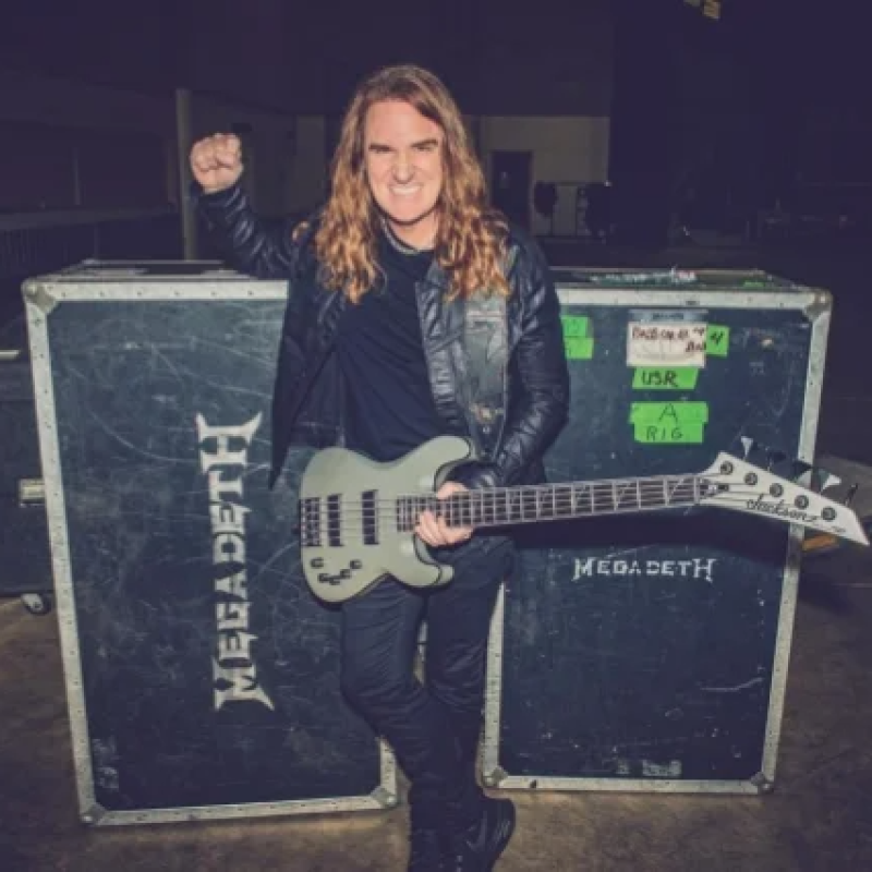 ELLEFSON IS SELLING USED MEGADETH GEAR