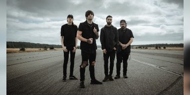 NOWHERE LEFT SIGNS WORLDWIDE DEAL WITH EXTREME MANAGEMENT GROUP