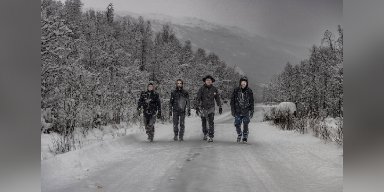 Norwegian Black Metallers Kampfar Release New Single "Lausdans Under Stjernene"