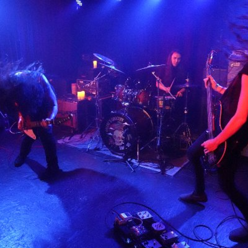 Mockcharge - Into The Valley Below - Reviewed By Metal Temple!
