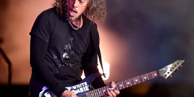  METALLICA's KIRK HAMMETT: 'We're Still Right About NAPSTER' 