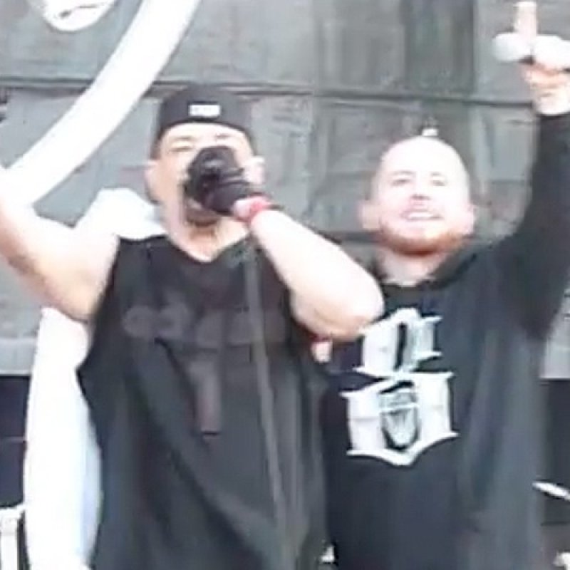 Watch: HATEBREED's Jamey Jasta Joins ICE-T's BODY COUNT To Perform "Cop Killer" at Download Fest!