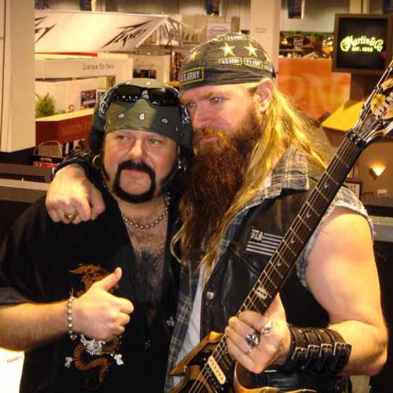  ZAKK WYLDE On VINNIE PAUL: 'Your Heart Of Gold Made The World A Better Place' 