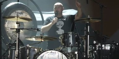  JASON BONHAM Dedicates 'Stairway To Heaven' To VINNIE PAUL (Video) 