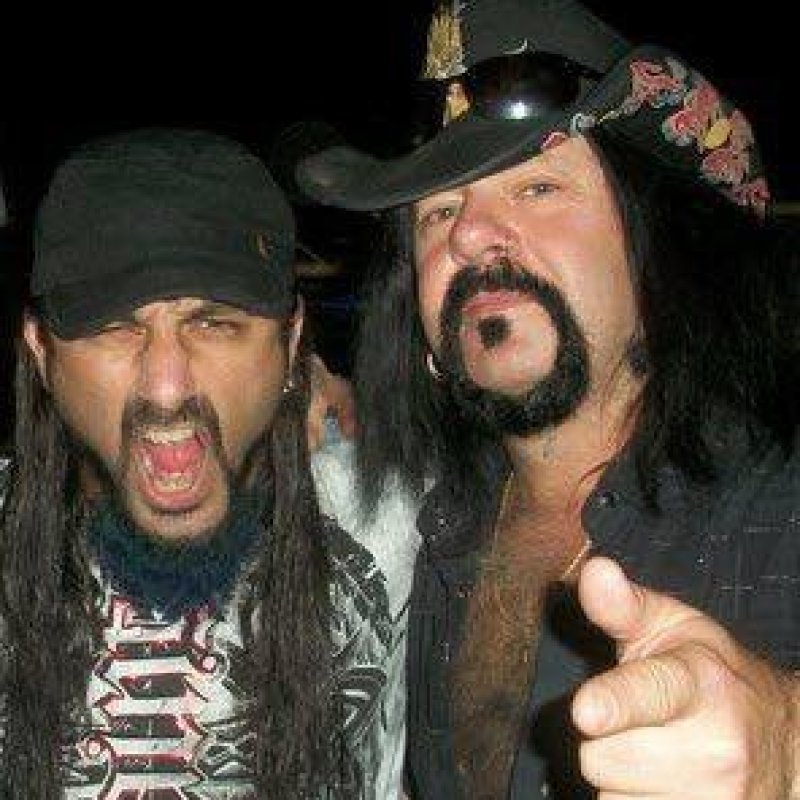  MIKE PORTNOY: VINNIE PAUL's Drumming On Early PANTERA Major-Label Albums Was 'The Benchmark' 