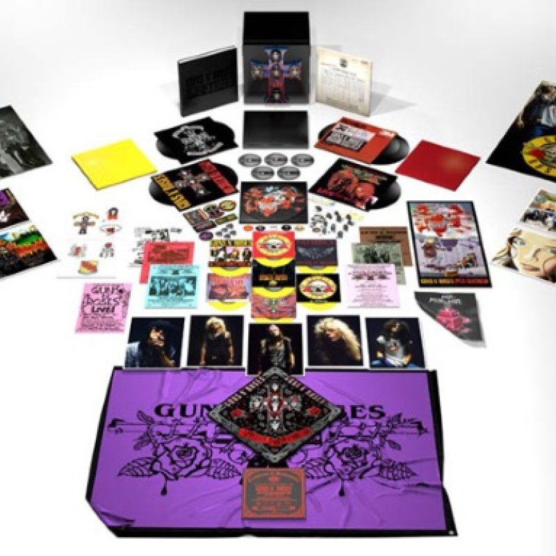  GUNS N' ROSES: 18-Minute 'Appetite For Destruction: Locked N' Loaded' Piece-By-Piece Unboxing Video 