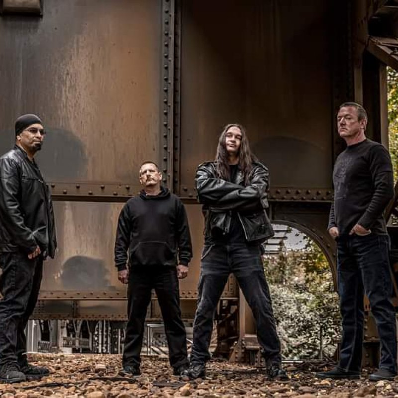 Extreme Management Group signs Progressive Rock/Metal band Spiral Fracture to Worldwide Deal
