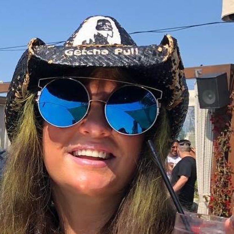  RITA HANEY Breaks Silence On VINNIE PAUL's Death: 'I Knew You Loved Me Because DARRELL Loved Me' 