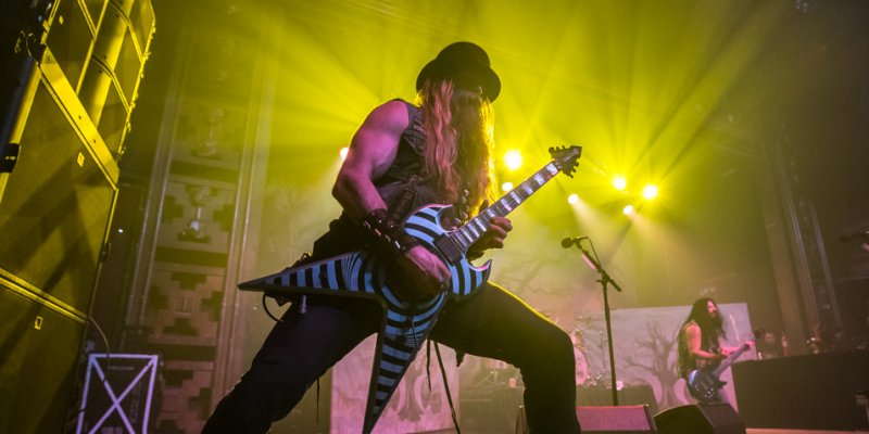 Should ZAKK WYLDE Produce A New Line Of DIMEBAG DARRELL Signature Guitars?