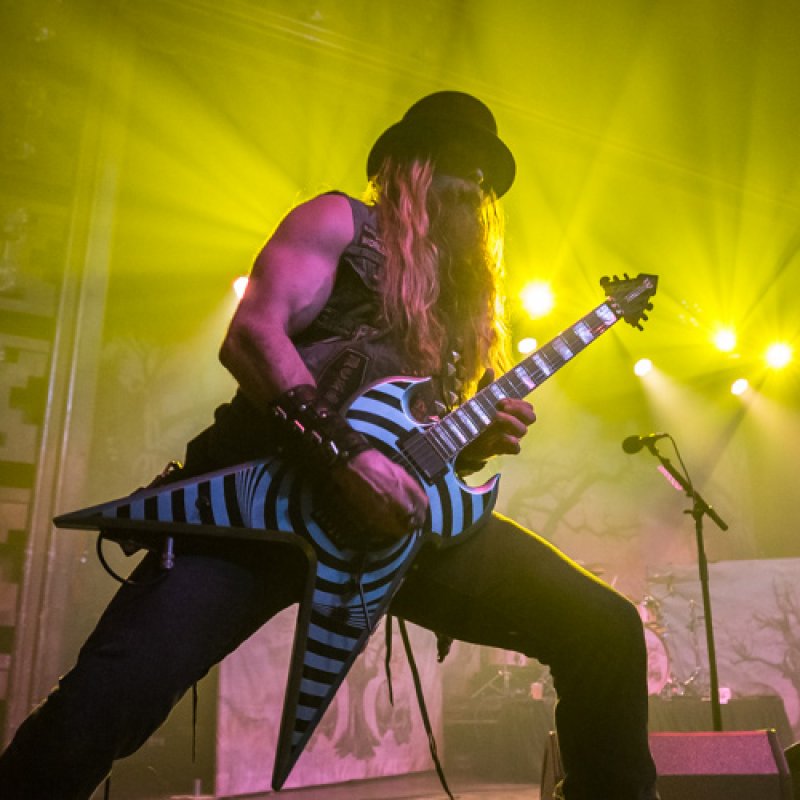 Should ZAKK WYLDE Produce A New Line Of DIMEBAG DARRELL Signature Guitars?