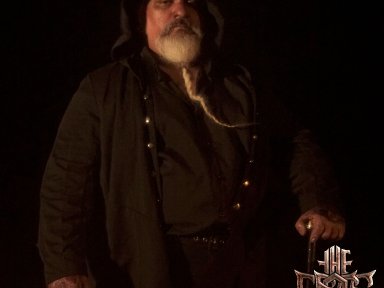 THE CROSS: Vocalist Eduardo Slayer alongside Mantas (Venom Inc.) on the new album by Albert Bell's Sacro Sanctus, find out more! 