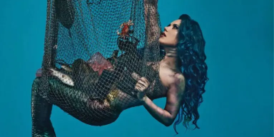 ARCH ENEMY’s ALISSA WHITE-GLUZ Asks You To Leave Fish In The Sea In New PETA Ad