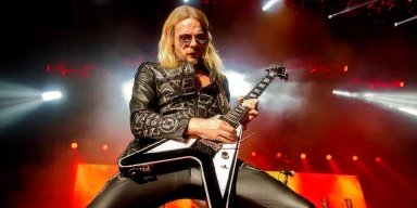  JUDAS PRIEST Teases 'No Surrender' Music Video 