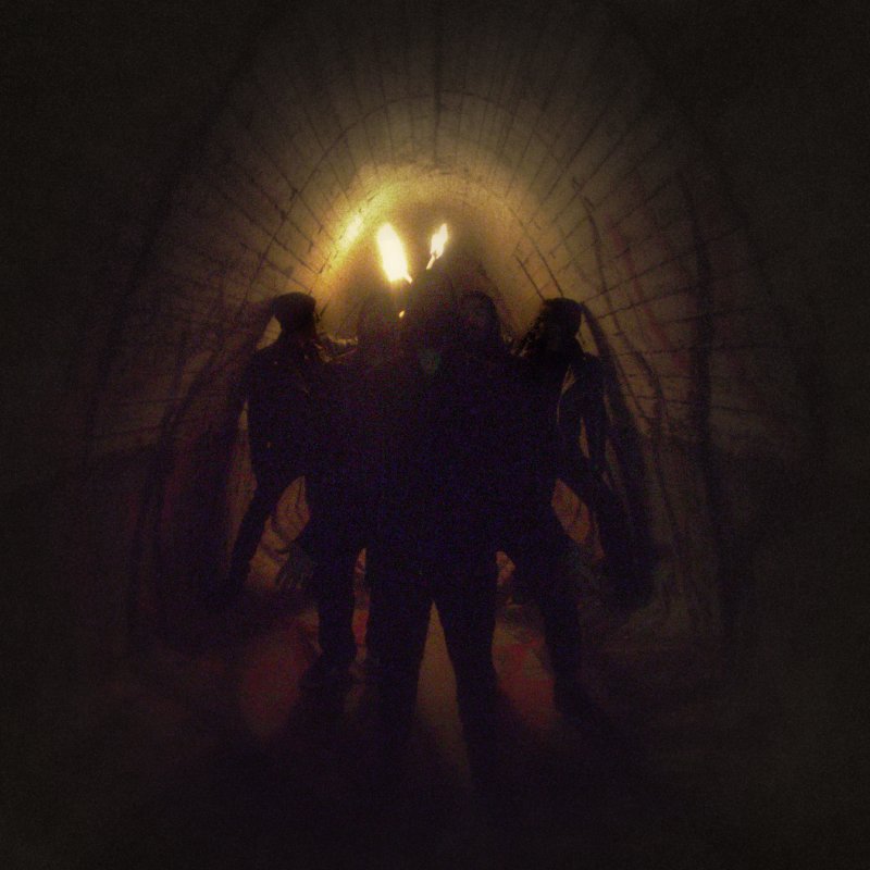 HERETIC CULT REDEEMER premiere new track at NoCleanSinging.com