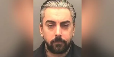 LOSTPROPHETS SINGER STABBED IN PRISON