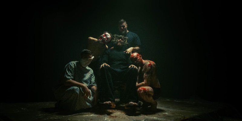 Larcenia Roe Unleashes Debut Album Extraction via Unique Leader Records; Drops Vicious New Single/Video “Calcium Closet” Featuring Alex Koehler