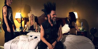 Blabbermouth Shares News of Matt Zane’s Upcoming Unauthorized Documentary on Wayne Static and Tera Wray