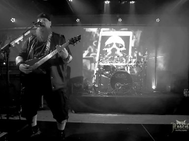 Dee Calhoun Interview: Former IRON MAN Vocalist Talks Angry Old Man, Acoustic Doom, and Heavy Music Without Filters