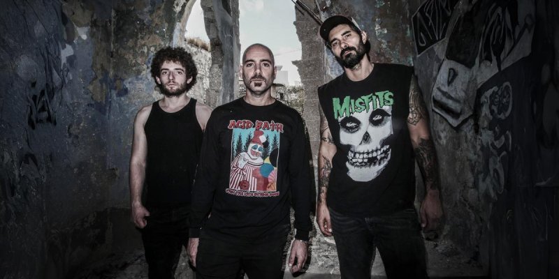 SLOWREPEAT&rsquo;S AQUA HAZE STRIKES #29 ON DOOMCHARTS Mediterranean Stoner Doom Trio Continues to Crush With Cosmic Fuzz