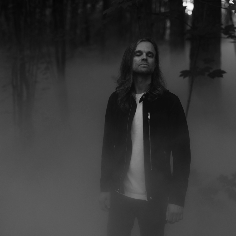 VIA DOLORIS Unveils &ldquo;Un Franc Soleil,&rdquo; A Luminous Glimpse from Debut Album &lsquo;Guerre et Paix&rsquo;