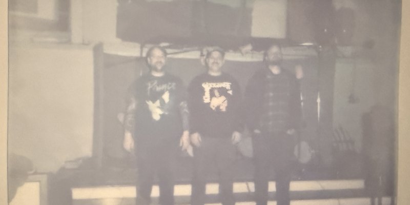 Eternal Dialtone Unleash Hypnotic Self-Titled Debut &ndash; A Cosmic Psych Stoner Rock Journey