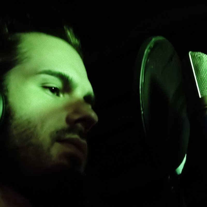 Rare Found Footage Reveals Wayne Static Recording &ldquo;Down&rdquo; With Raw Isolated Vocals