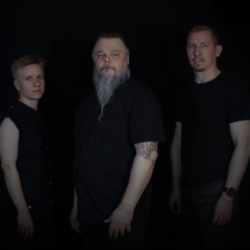 Kalmo Unleashes &ldquo;Feeding the Worms&rdquo; &mdash; Blackened Doom Metal from the Depths of Finland