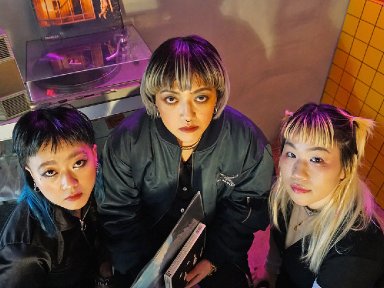 AKABANE VULGARS ON STRONG BYPASS Unleash Raw Punk Fury with New EP Future Babies