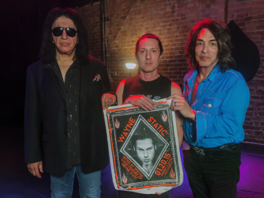 Matt Zane Shares Emotional Moment With Gene Simmons and Paul Stanley Honoring Wayne Static