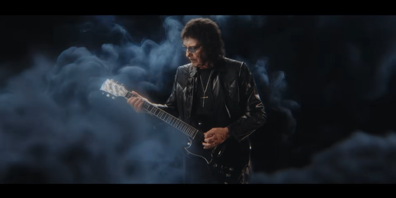  Tony Iommi Unleashes First Single and Video &ldquo;World Alone&rdquo; From Upcoming Solo Album From The Dark 