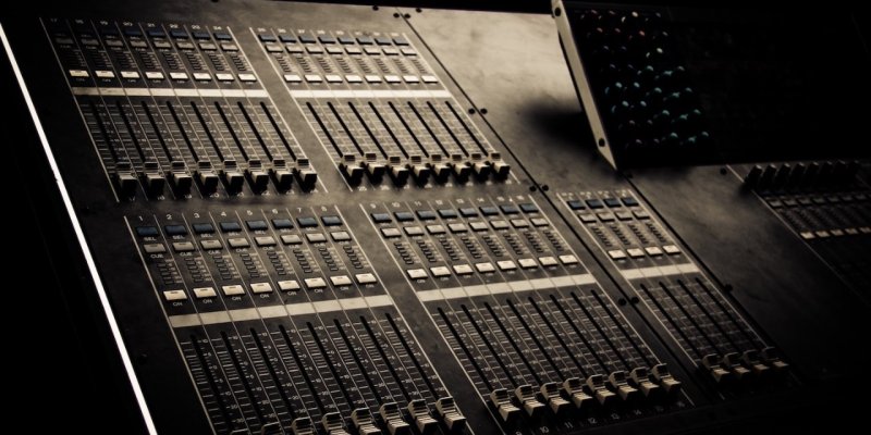 Do you know the differences between mixing and mastering?