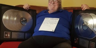  OZZY OSBOURNE Gives Terminally Ill LEE KERSLAKE Platinum Discs!