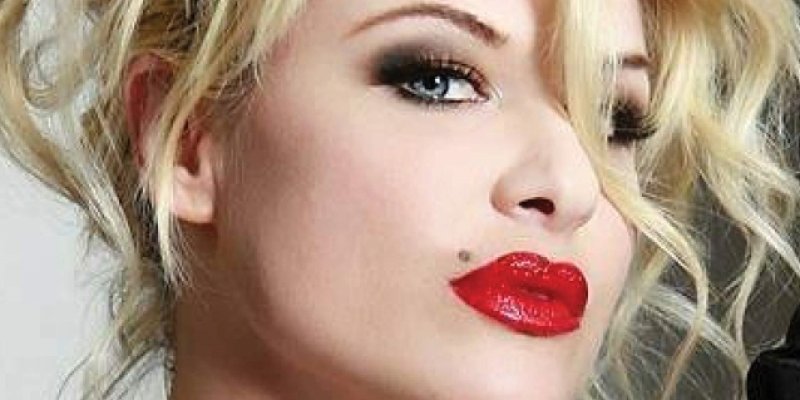 BOBBIE BROWN To Release 'Cherry On Top' Book In July