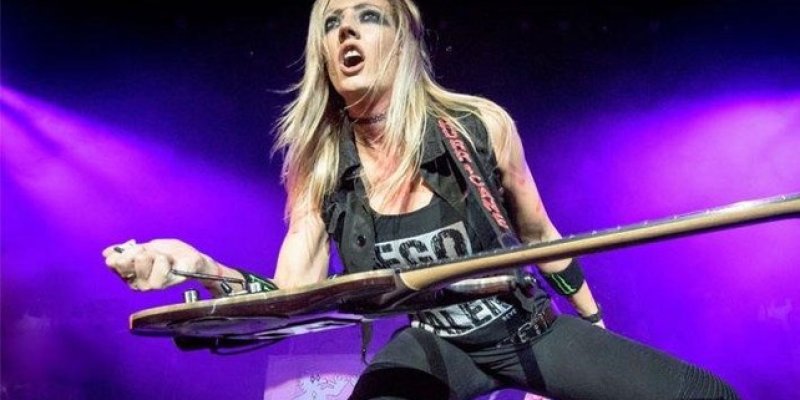 How To Hold Your Guitar Just By the Whammy Bar - Nita Strauss