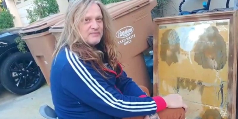 SEBASTIAN BACH Unearths Rare KISS Promotional Item!