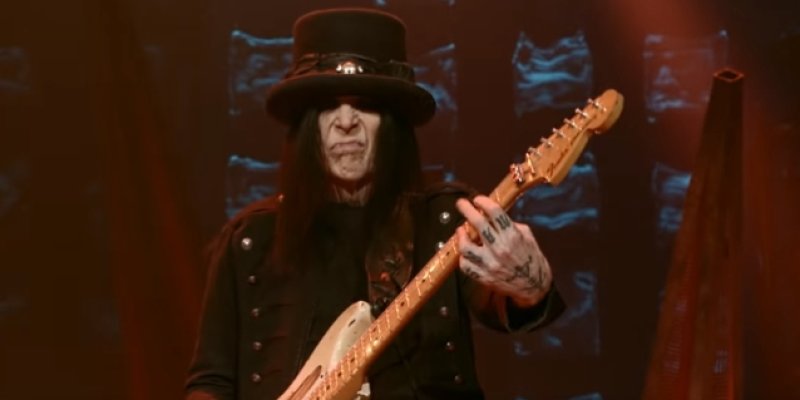  MICK MARS Says His Upcoming Solo Album Will Be 'A Bit Harder' Than MÖTLEY CRÜE 