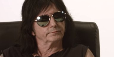  L.A. GUNS Singer PHIL LEWIS Slams GENE SIMMONS Over 'Rock Is Dead' Comment, Says Rock Has 'Thriving' Future 