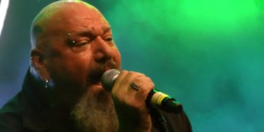 PAUL DI'ANNO Is Going Through 'Hell' Waiting For Knee Surgery 