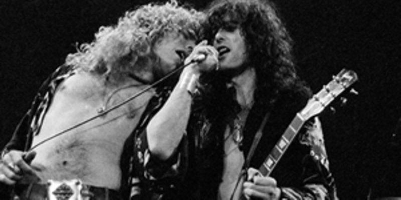 Robert Plant Opens Up on His Relationship With Jimmy Page: “We Don’t Hug Each Other” 