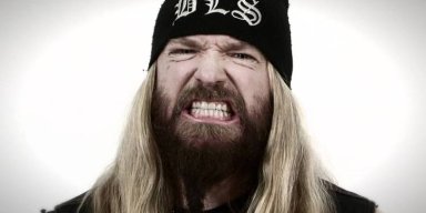 ZAKK WYLDE Explains Why He Said ‘LIMP BIZKIT Can Suck Big, Fat, Motherf—king C—ks’