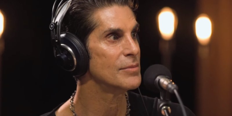  PERRY FARRELL On Political Topics: 'Now Is Not The Time To Be Silent' 