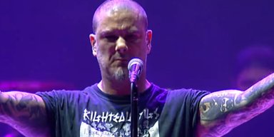 PHILIP ANSELMO Says Plea For Him To Perform PANTERA Songs 'Became Irresistible' After VINNIE PAUL's Death