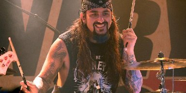 PORTNOY DOESN'T WANT TO UPSET DREAM THEATER
