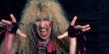 DEE SNIDER Slams NFL, And Makes A Good Point!