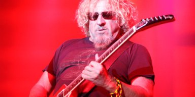  SAMMY HAGAR Says He Plays The VAN HALEN Songs As Good As VAN HALEN Ever Played Them