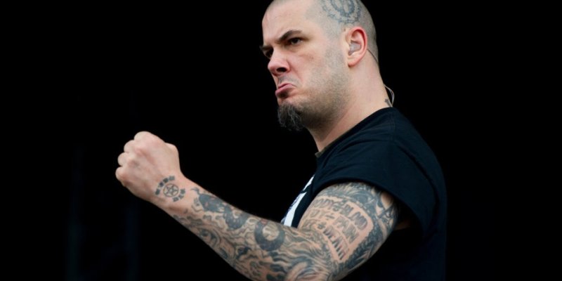 PHILIP ANSELMO Performs PANTERA Classics At AFTERSHOCK Festival 