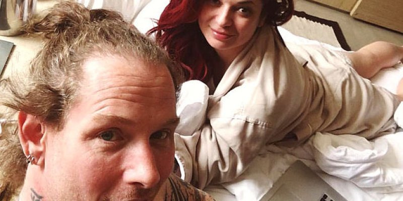 COREY TAYLOR Marries ALICIA DOVE