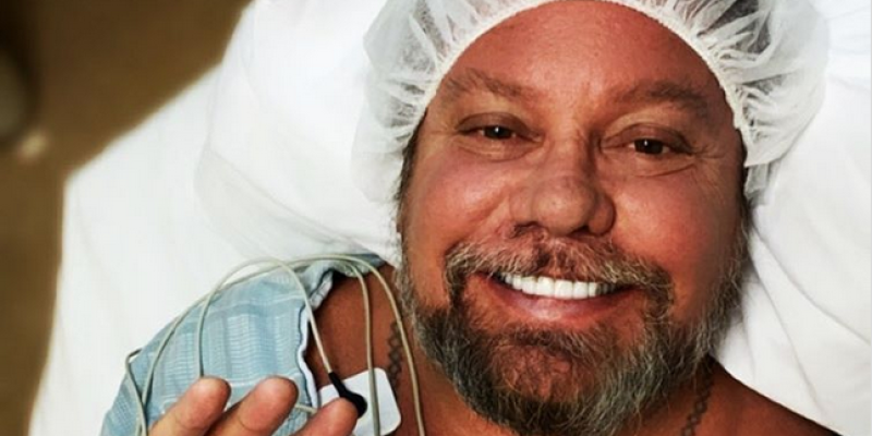 VINCE UNDERGOES SURGERY